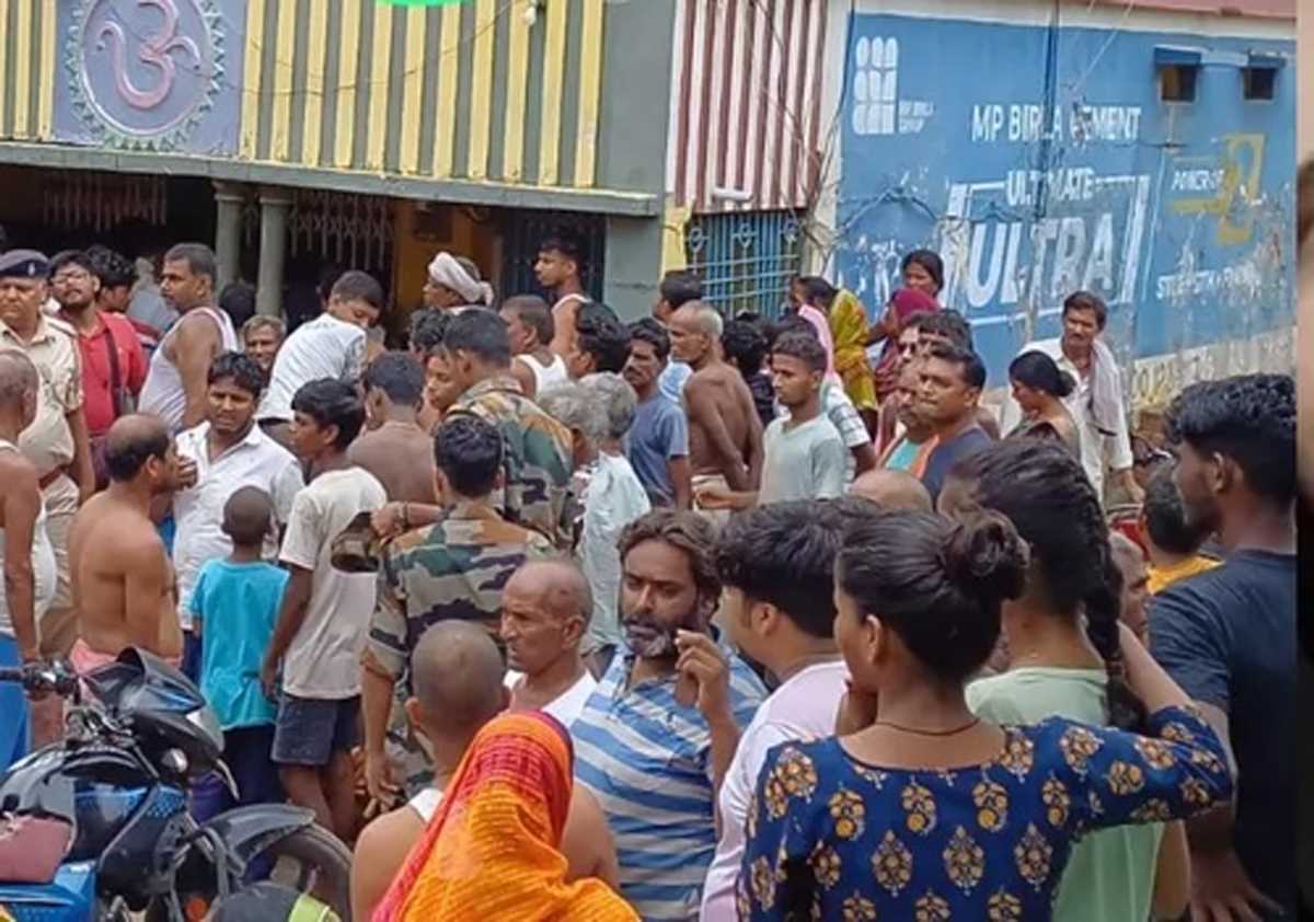 गोड्डा में ज्वेलर्स से जेवरात लूटकर भाग रहे दो लुटेरे गिरफ्तार, तीसरे की नहर में डूबने से मौत